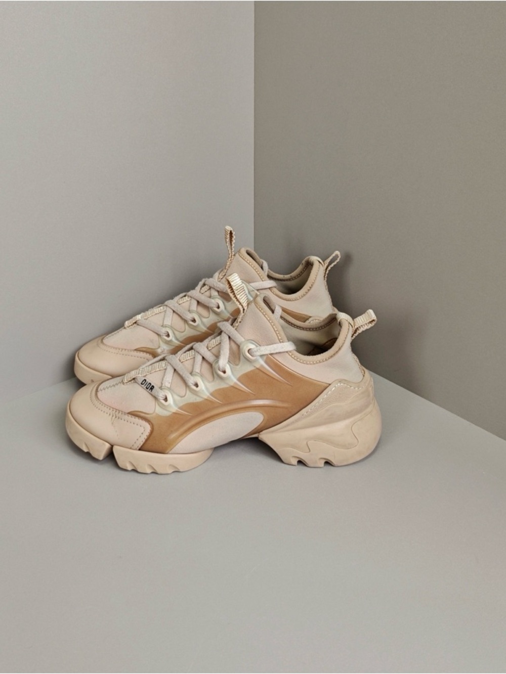 🚩steal Dior Beige and Cream Chunky Lace-Up Sneakers